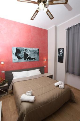 Palace King Of Bed & Breakfast